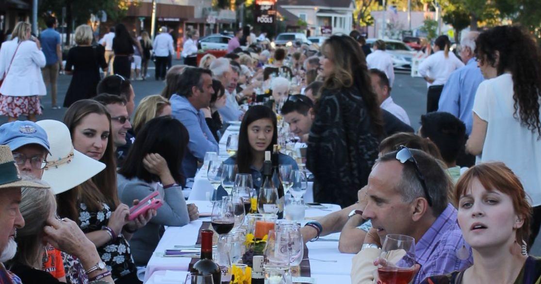 Harvest Table stretches down Lincoln